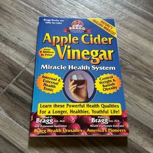 Bragg Apple Cider Vinegar Book